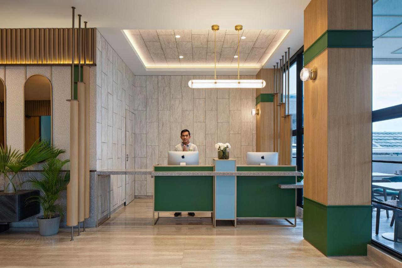 Maxonehotels At Kota Harapan Indah-Bekasi Zewnętrze zdjęcie