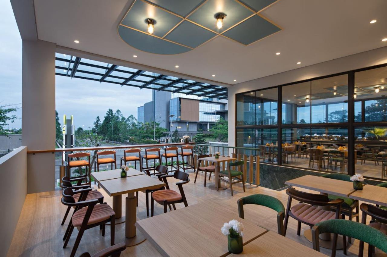 Maxonehotels At Kota Harapan Indah-Bekasi Zewnętrze zdjęcie