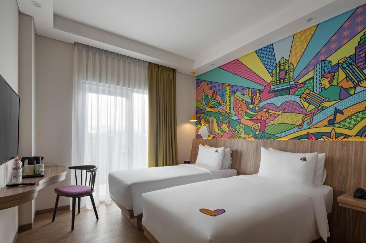 Maxonehotels At Kota Harapan Indah-Bekasi Zewnętrze zdjęcie