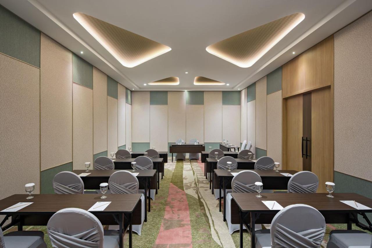 Maxonehotels At Kota Harapan Indah-Bekasi Zewnętrze zdjęcie