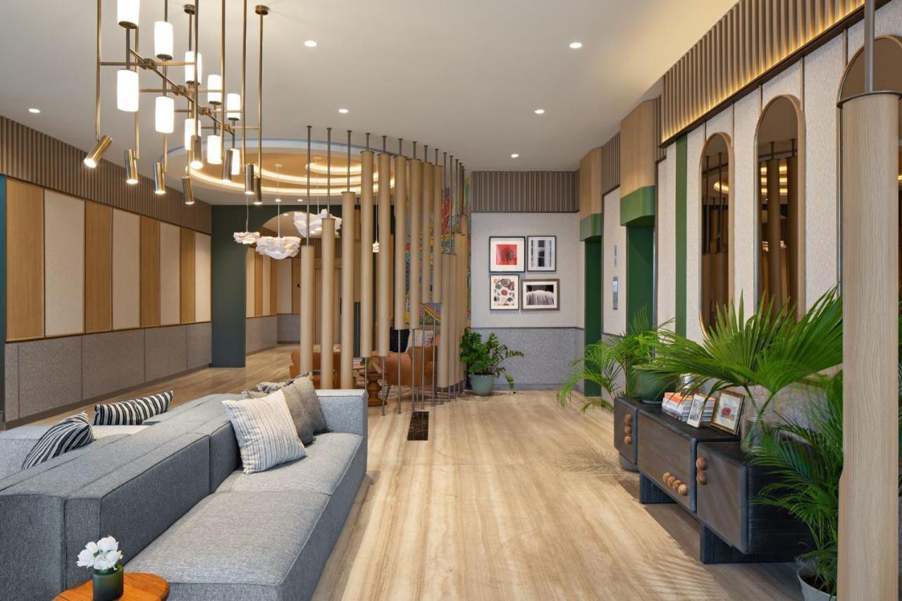 Maxonehotels At Kota Harapan Indah-Bekasi Zewnętrze zdjęcie